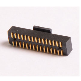 Đầu nối loại SMT Đầu nối Pin 1,27 Mm Chân PA9T Đen Vàng Flash ROHS